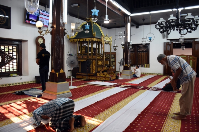 Farklı kültürlerin mimari özelliklerini barındıran cami: Kampung Hulu