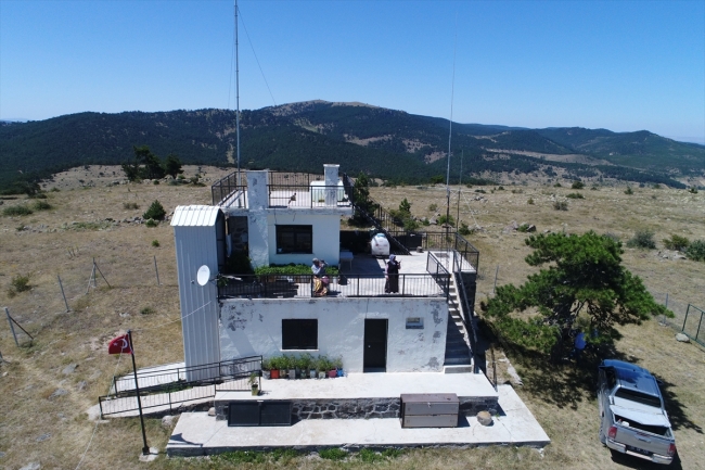 Bedensel engelli işçi ömrünü ormana adadı