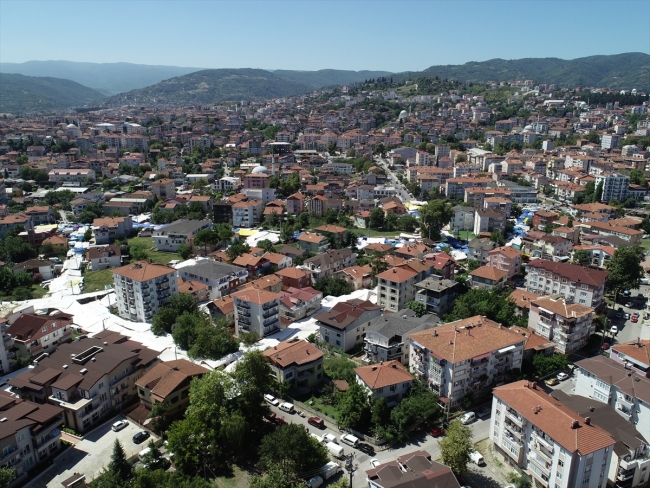 Yıkıntılarının arasından yeniden doğan kent: Gölcük