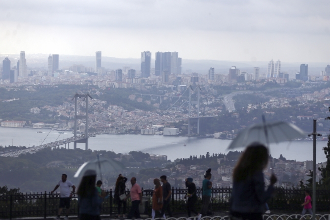 İstanbul'da beklenen yağış başladı