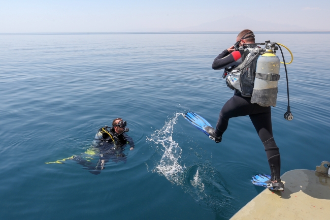 Van Gölü'nde Urartuların izleri aranıyor