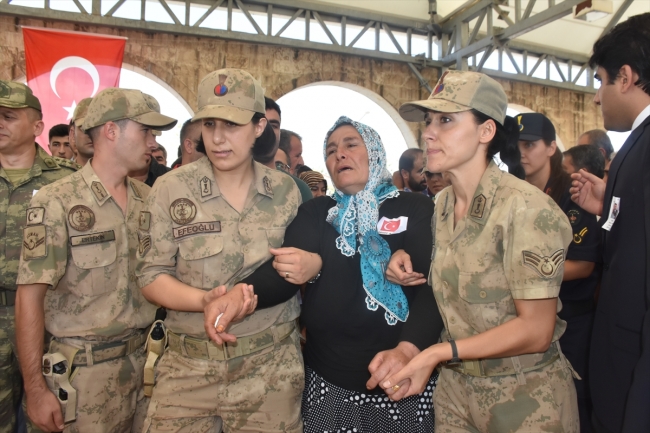 Şırnak şehitleri son yolculuklarına uğurlandı