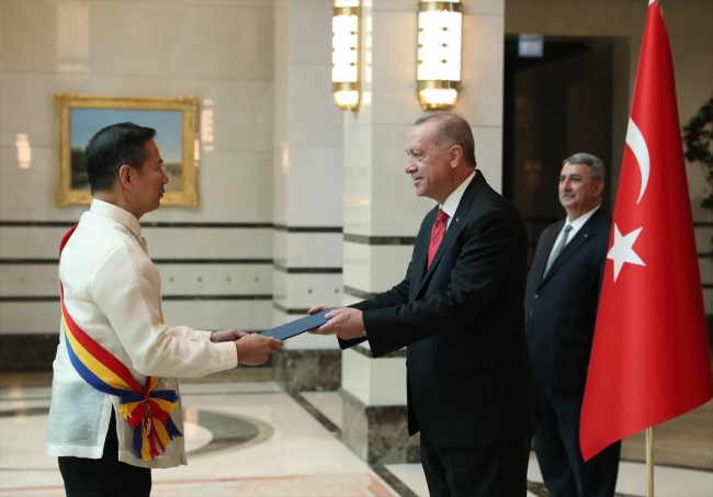 Cumhurbaşkanı Erdoğan 4 ülkenin Ankara büyükelçisini kabul etti