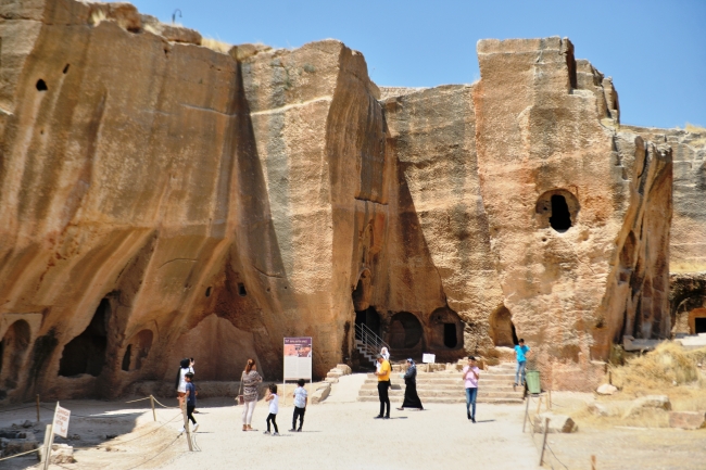 Tatilde deniz yerine tarihi seçtiler