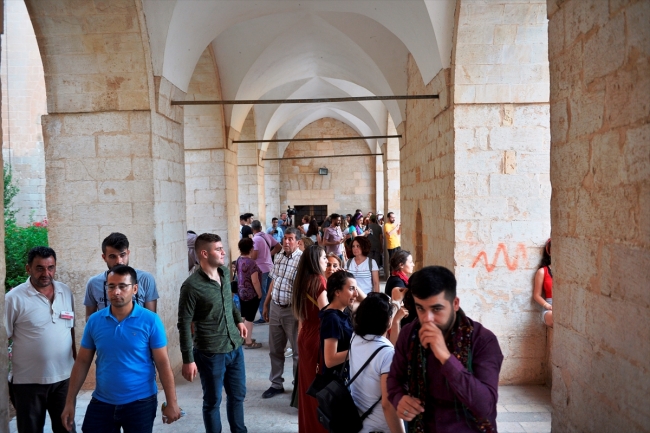 Tatilde deniz yerine tarihi seçtiler