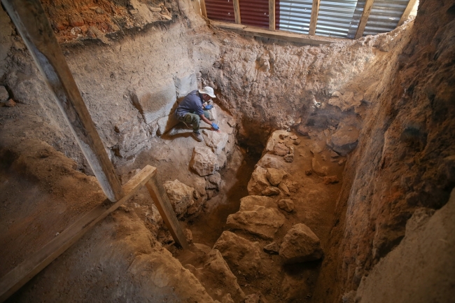 Anadolu'da ilk sentetik boyayı Urartuların kullandığı tespit edildi