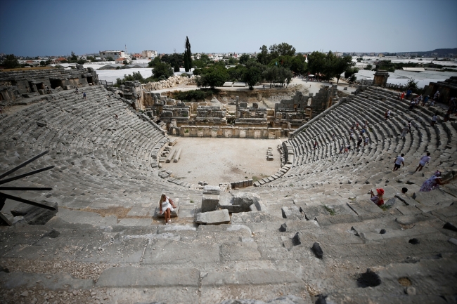 Demre'de üstü alüvyonla kaplı bir kent tespit edildi