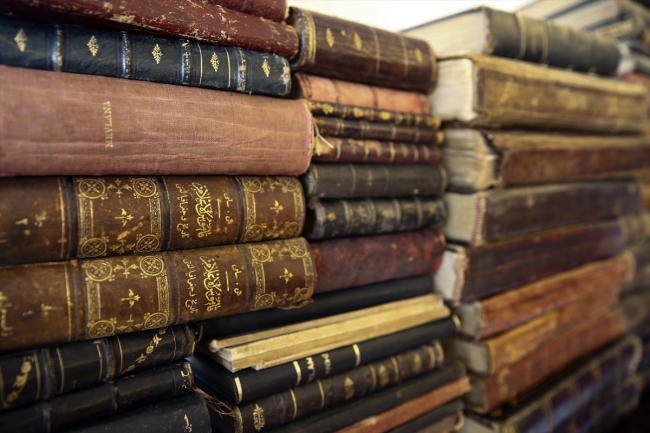 Cemil Meriç'in kütüphanesindeki eserler Cumhurbaşkanlığına bağışlandı