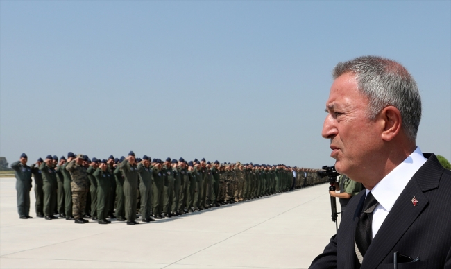 Bakan Akar: Doğu Akdeniz'de haklarımızı çiğnetmeyeceğiz