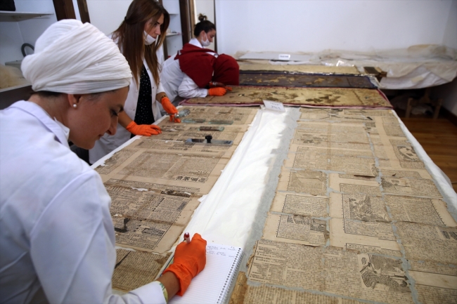 19. yüzyıla ait Japon gazete kupürleri onarıma alındı