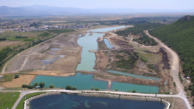 Rehabilite edilen gölet kuş sesleriyle şenleniyor
