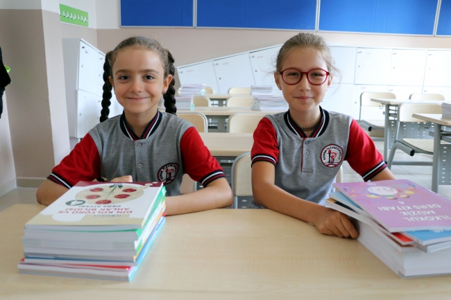 18 milyon öğrenci için ders zili çaldı