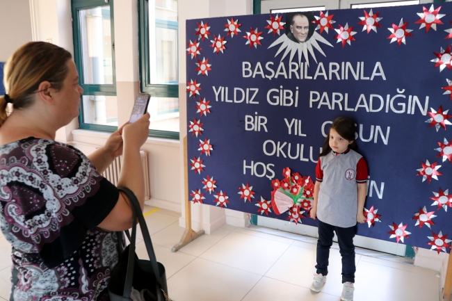 18 milyon öğrenci için ders zili çaldı