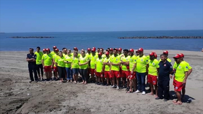 Sezon boyunca Sakarya'da 950 kişiyi boğulmaktan kurtardılar