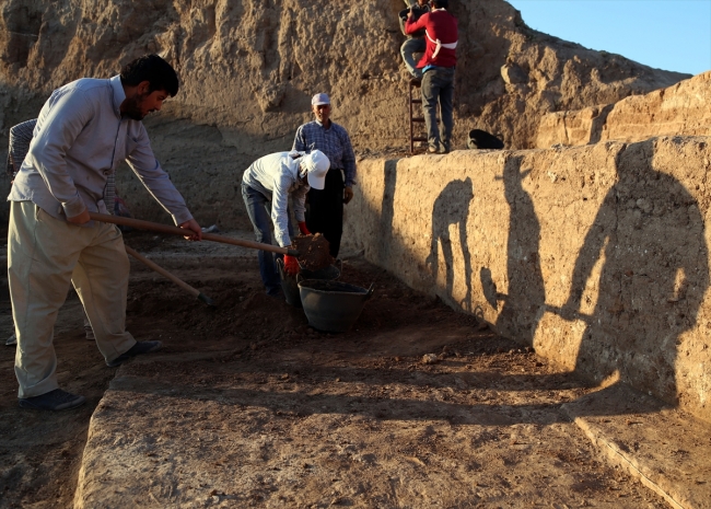 Kilis'te 4 bin yıllık olduğu tahmin edilen saray kalıntısı bulundu