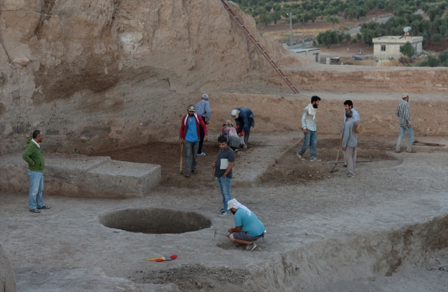 Kilis'te 4 bin yıllık olduğu tahmin edilen saray kalıntısı bulundu