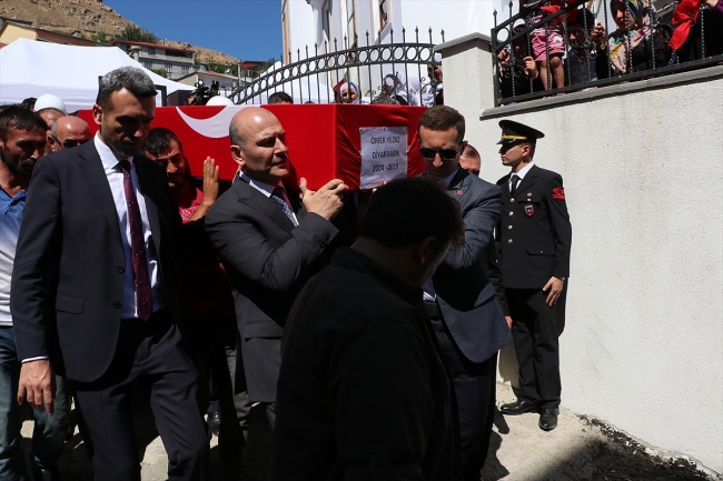 Diyarbakır'ın sivil şehitleri son yolculuklarına uğurlandı