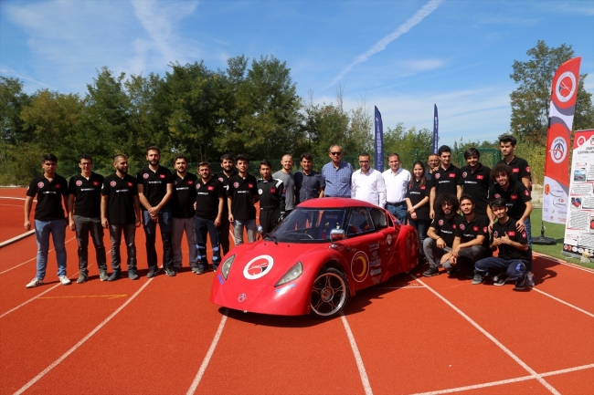 Öğrencilerin hurda parçalardan yaptığı otomobil: Atabey Gazi