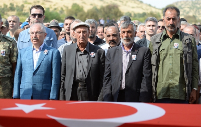 Şehit güvenlik korucusu son yolculuğuna uğurlandı