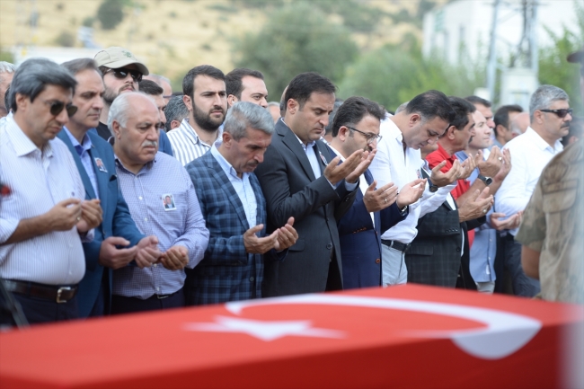 Şehit güvenlik korucusu son yolculuğuna uğurlandı