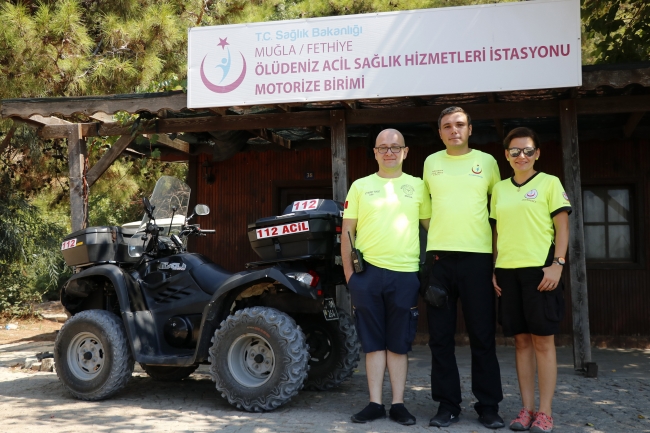 Sahillerin ATV motorlu 112 Acil Servis ekibi hayat kurtarıyor