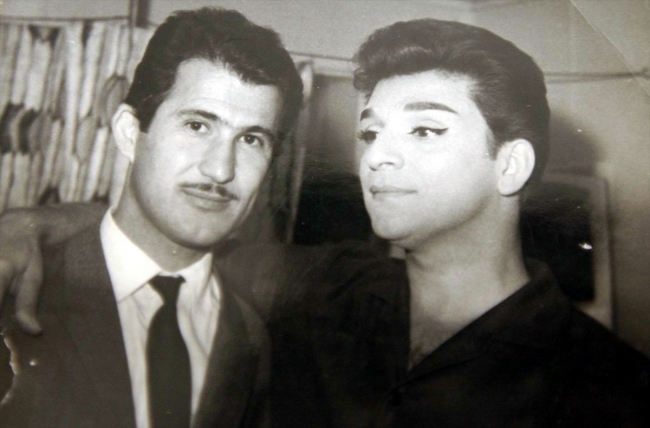 Fotoğraf: AA Sanatçı Zeki Müren, ünlü terzi Nail Yurdakul ile. 