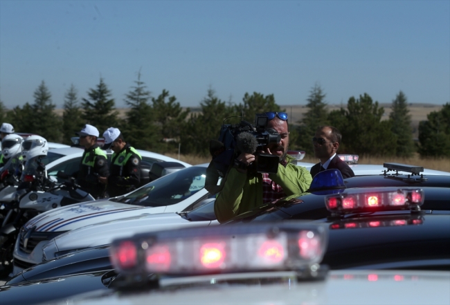Kamuda "çakar lamba" kullanımına uygulamalı tanıtım