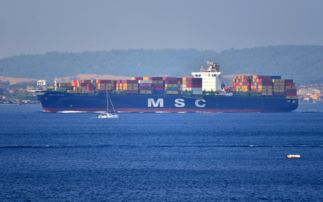 Türk boğazlarından 6 ayda 40 bin 880 gemi geçti