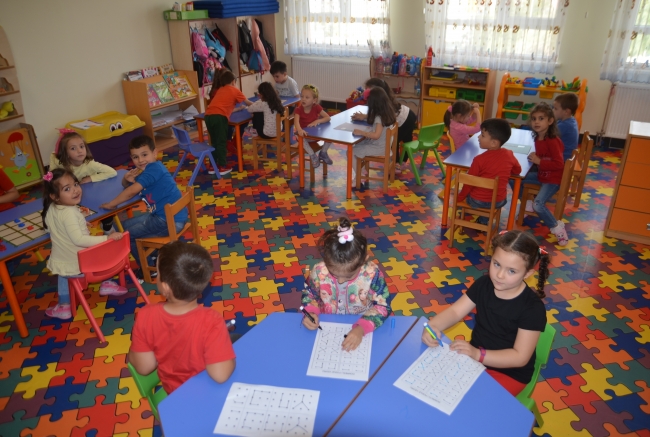 Minikler oyun oynayarak kodlamayı öğreniyor