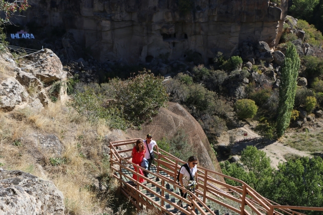 Ihlara Vadisi'nde ziyaretçi yoğunluğu