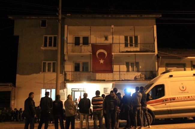 Şanlıurfa'da askeri midibüs ile tır çarpıştı: 1 şehit, 14 asker yaralı