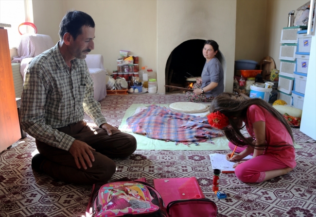 Okuması için yol açılan Gamze, öğretmen olmak istiyor