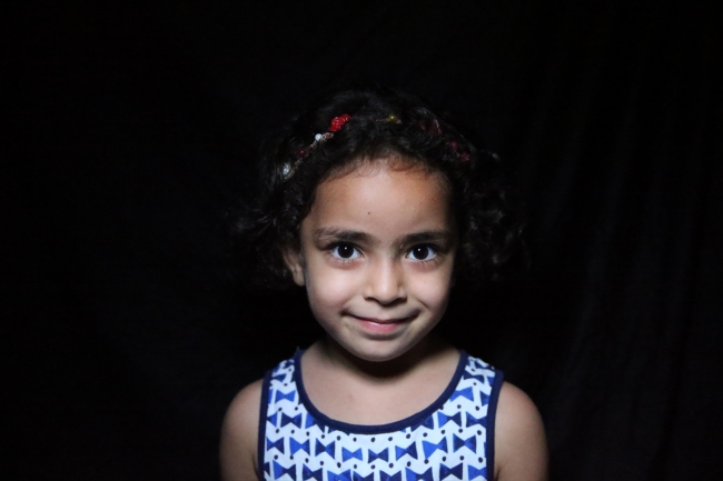 6 yaşındaki Rihab Ebu Linas, Reyhanlı Eğitim Köyü'nde eğitimini sürdürüyor / Fotoğraf: AA