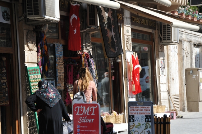 Mardin Türk bayraklarıyla ala boyandı