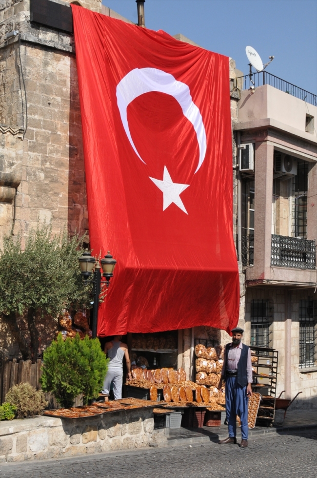 Mardin Türk bayraklarıyla ala boyandı