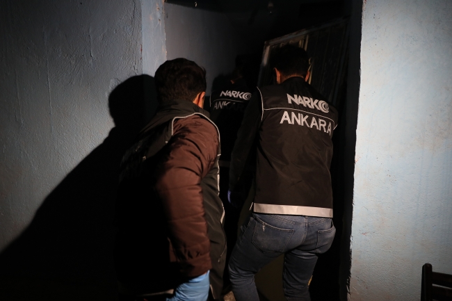 Ankara'da film gibi narkotik operasyonu