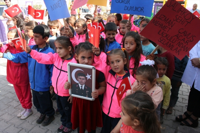 Şehit Mehmet Acar'ın adı okuduğu okulda yaşatılacak