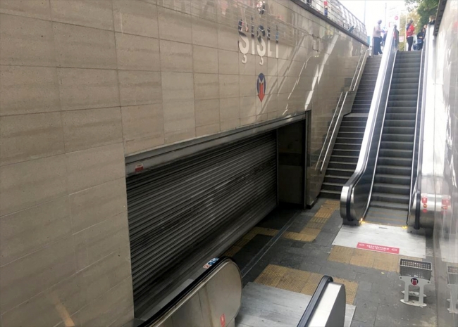 Kadın yolcu raylara düştü, Şişli Metro İstasyonu yolcu alımına kapatıldı