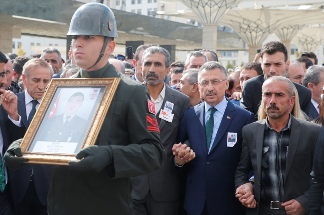 Şehit Uzman Onbaşı Umut Coşkun son yolculuğuna uğurlandı