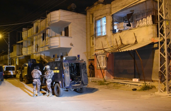 Adana'da terör operasyonu: 9 gözaltı