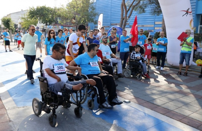 Kanser hastaları için koştular