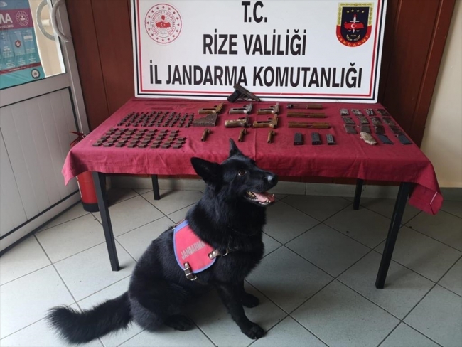 Rize'de ruhsatsız silah atölyesine operasyon: 3 gözaltı