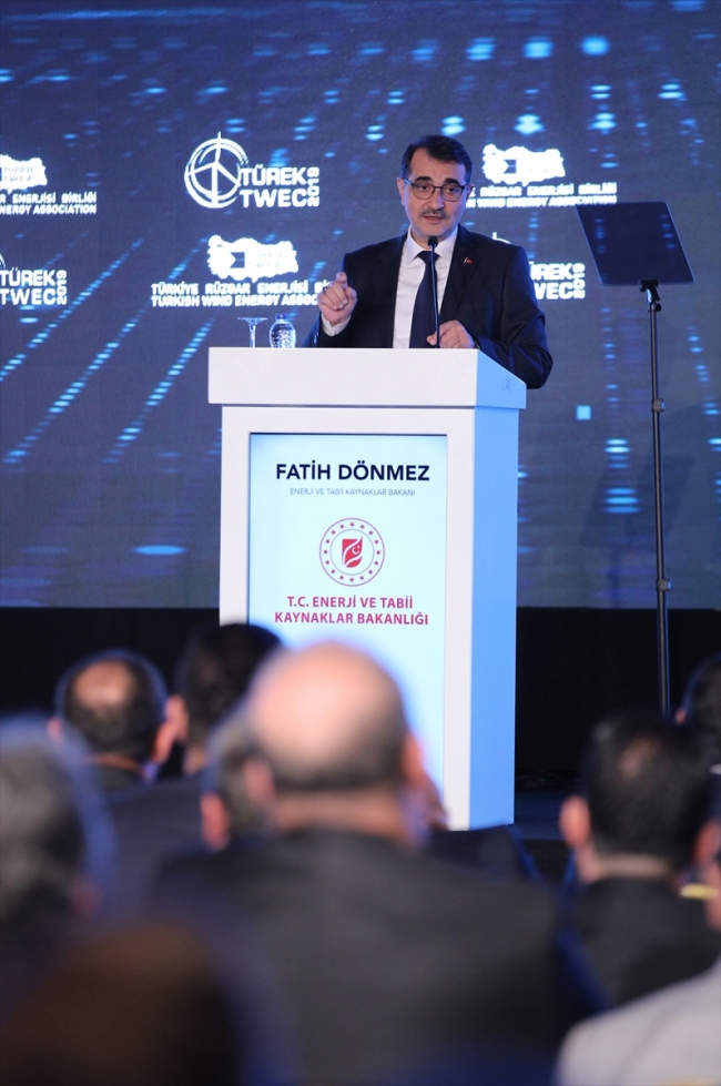 Yerli ve yenilenebilir enerji payı rekor kırarak yüzde 64 oldu