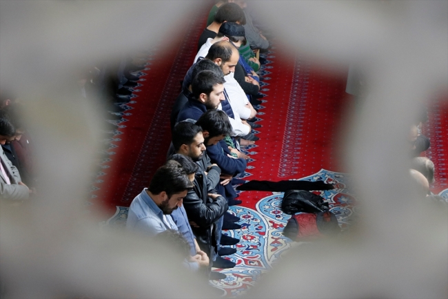 Tüm yurtta Mevlid Kandili idrak edildi