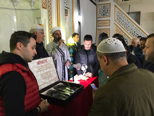 Tüm yurtta Mevlid Kandili idrak edildi