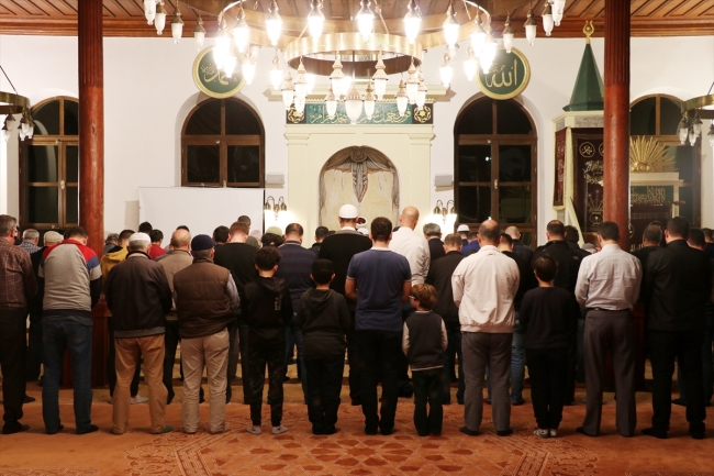 Tüm yurtta Mevlid Kandili idrak edildi