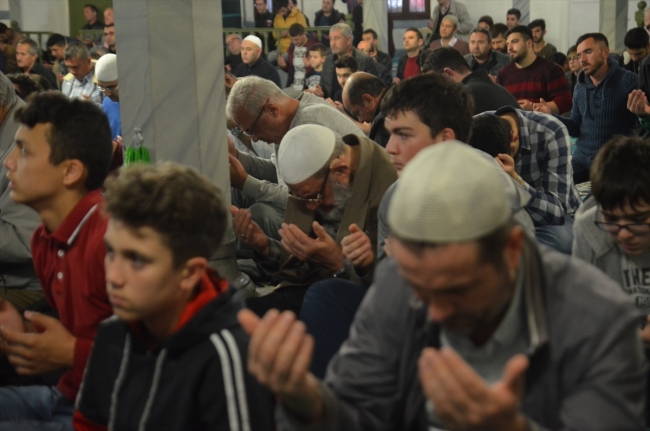 Tüm yurtta Mevlid Kandili idrak edildi