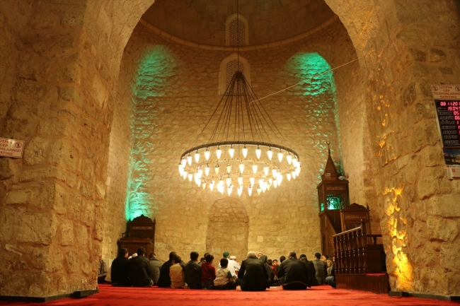 Tüm yurtta Mevlid Kandili idrak edildi