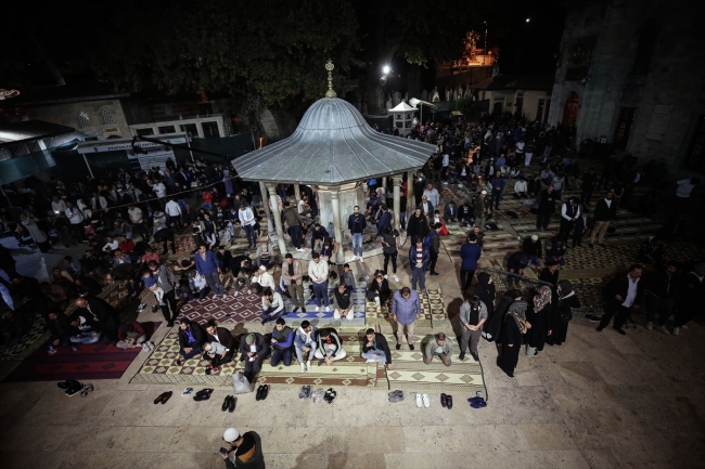 Tüm yurtta Mevlid Kandili idrak edildi