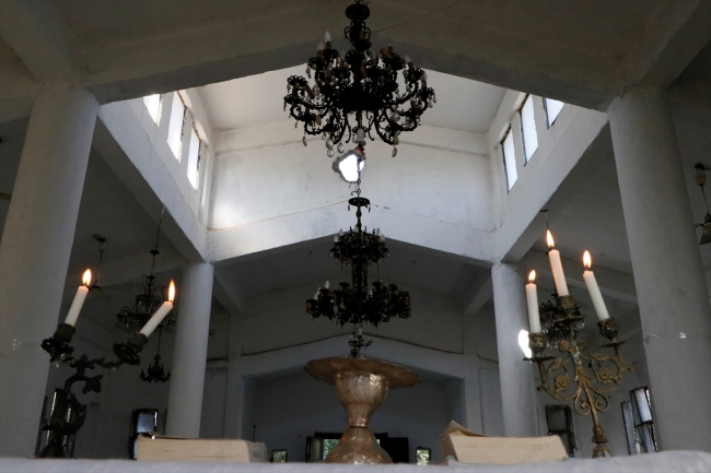 Tel Abyad'da Türkiye'nin onardığı Ermeni Kilisesi ibadete açıldı